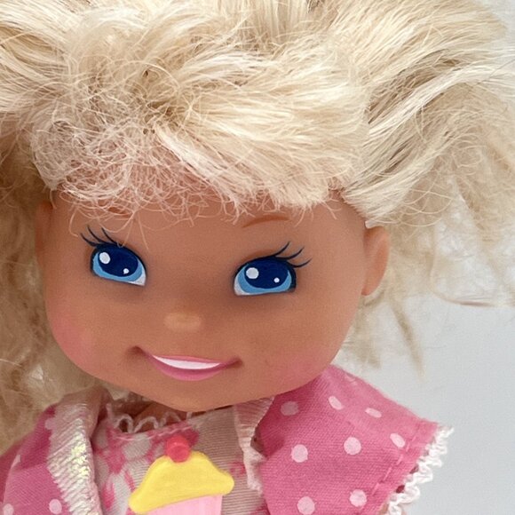 Vintage Cherry Merry Muffin Doll 6" Toy Lot w/ Muffins & Accessories 1989 - Picture 2 of 16